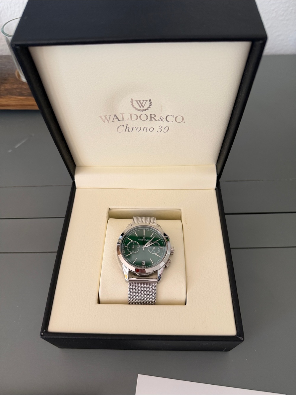 Waldor & Co Chrono 39 Green Dial Stainless Steel Mesh Watch